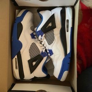 Jordan 4 retro